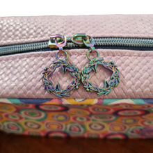 Load image into Gallery viewer, Gathering cross body bag