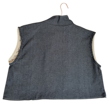 Load image into Gallery viewer, Sleeveless Jacket with collar
