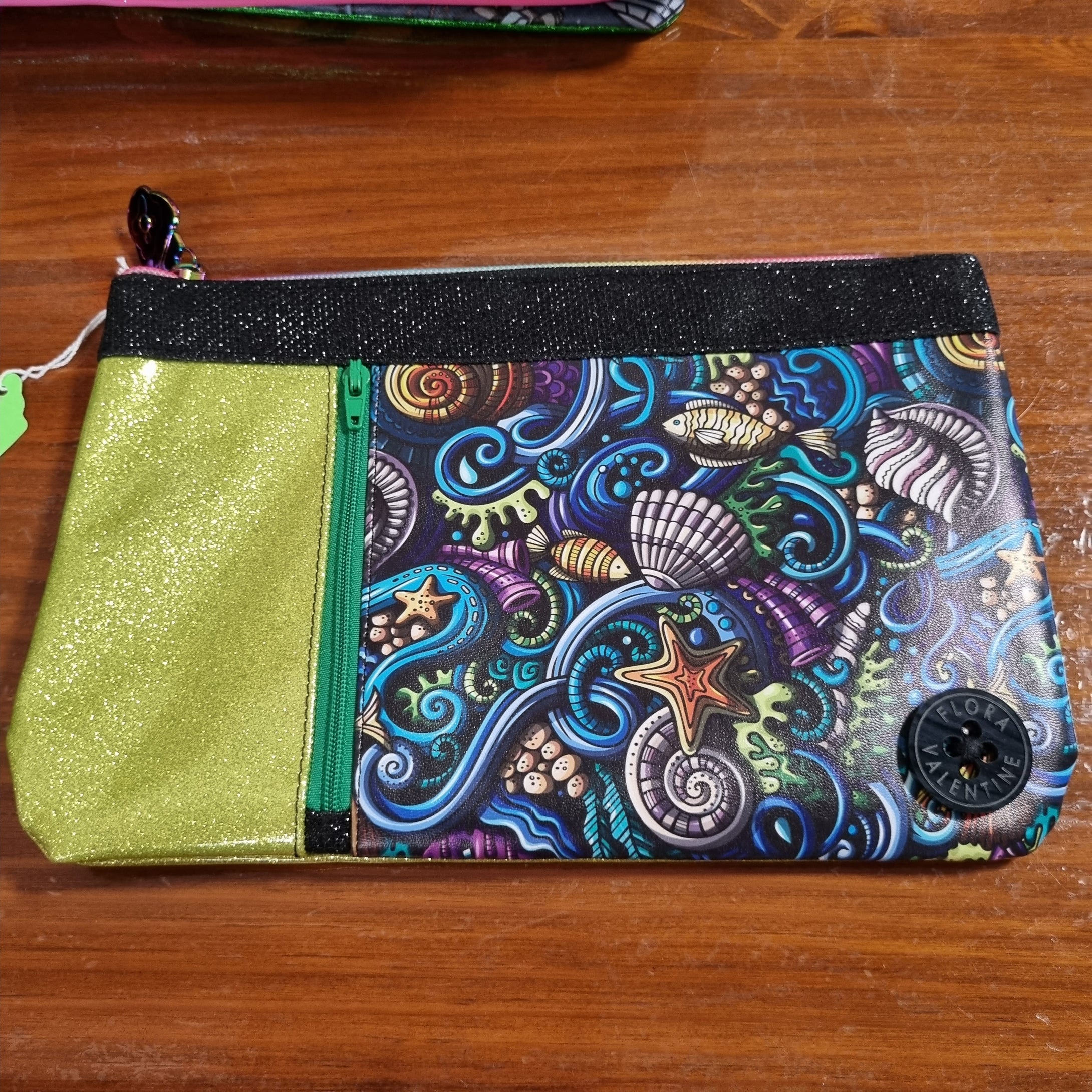 Sealife clutch