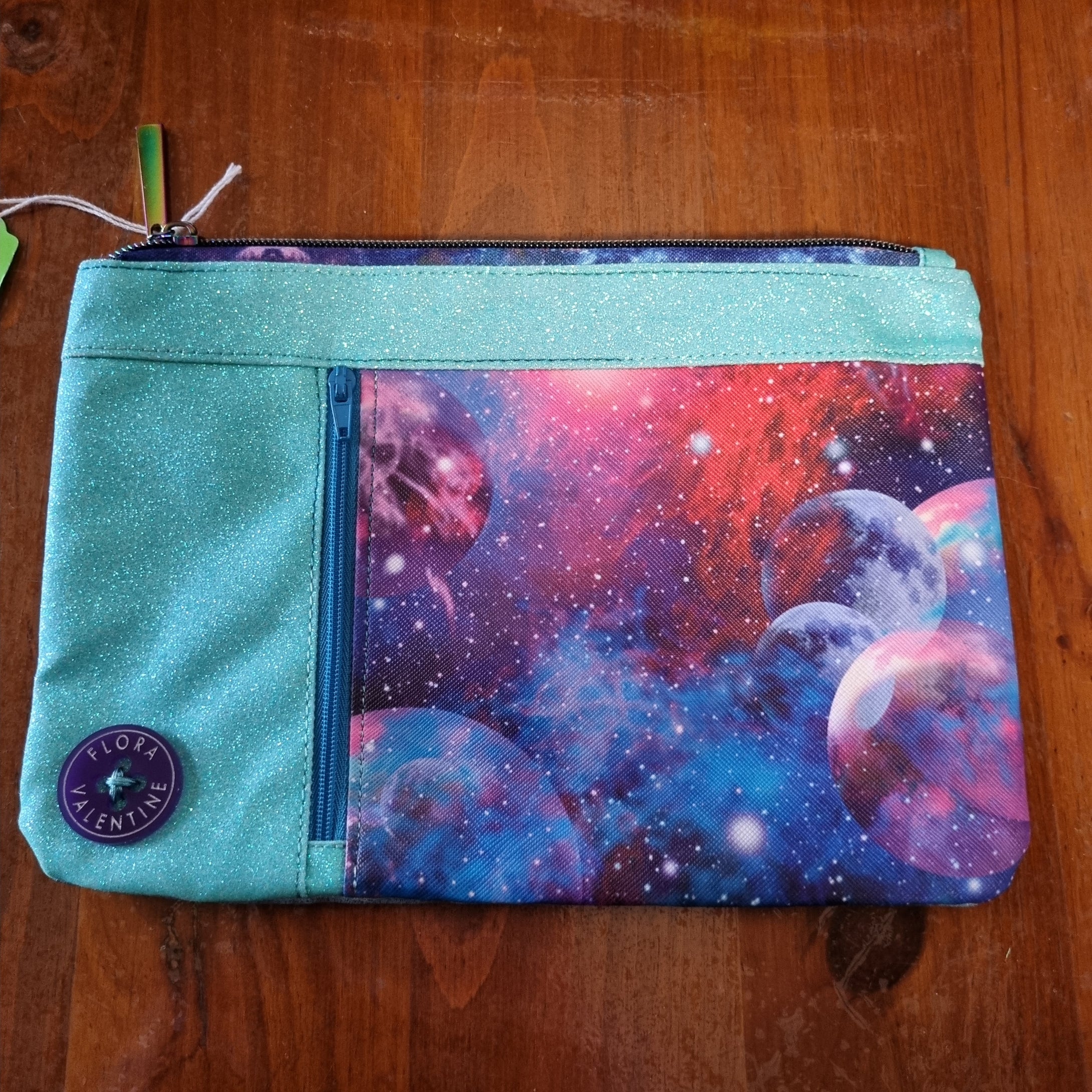 Galaxy clutch